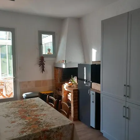La Montagne Sud Bed and breakfast