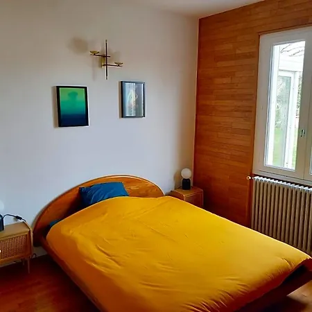 La Montagne Sud Bed & Breakfast Allemans