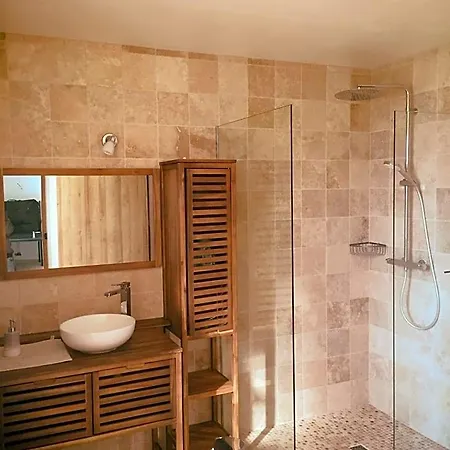La Montagne Sud Bed & Breakfast *