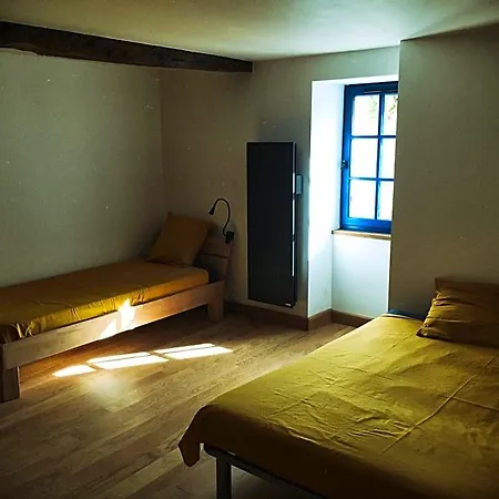 La Montagne Sud Bed & Breakfast